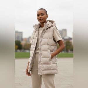 ZARA Long Puffer Vest with Hood – Beige / Cream, Size Small